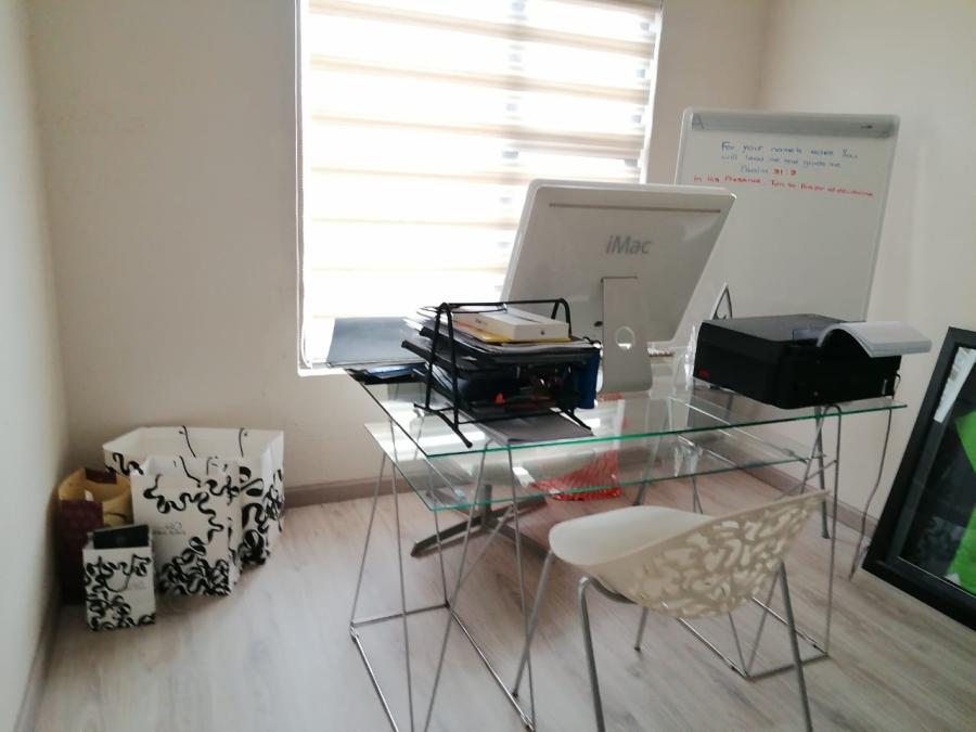 3 Bedroom Property for Sale in Tlhabane West North West